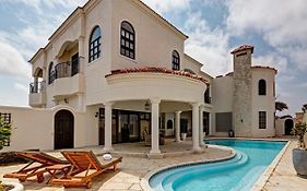 Lagoon Suites Boutique Hotel